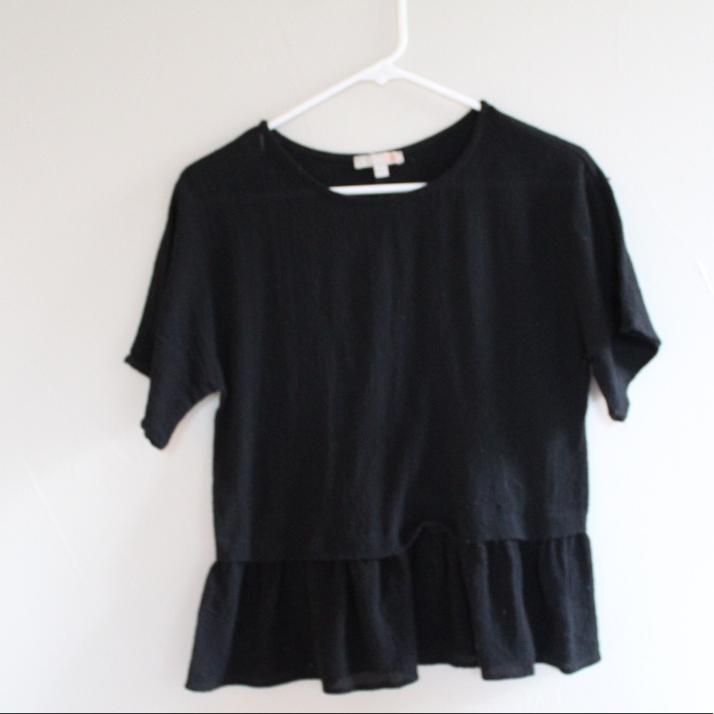 Gianni Bini black ruffle top. Size M.